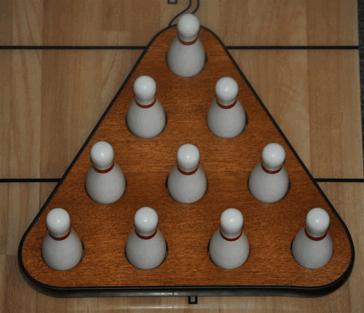 Bowling Pins with Pin Setter
